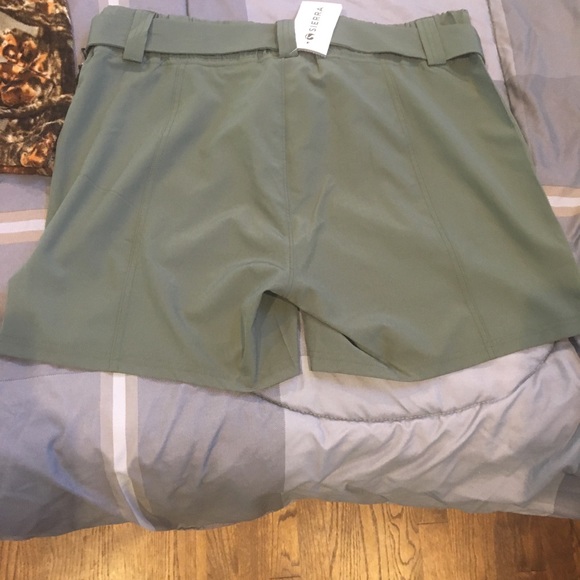 Tie waist shorts - Picture 4 of 7